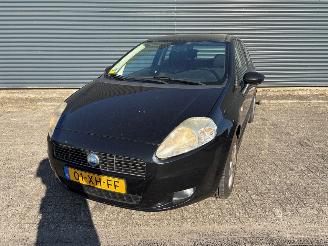 skadebil auto Fiat Punto  2007/5