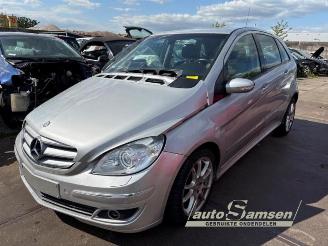 Vrakbiler auto Mercedes B-klasse B (W245), Hatchback, 2005 / 2011 2.0 B-200 16V 2005/8