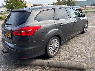 Ford Focus  picture 5