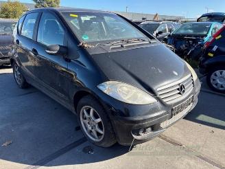 Vrakbiler auto Mercedes A-klasse A (W169), Hatchback, 2004 / 2012 1.5 A-150 5-Drs. 2005/4