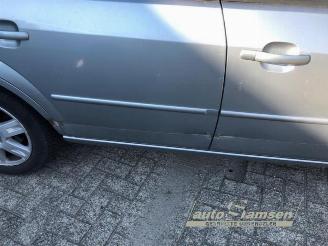 Ford Mondeo Mondeo III, Hatchback, 2000 / 2007 2.0 16V picture 3