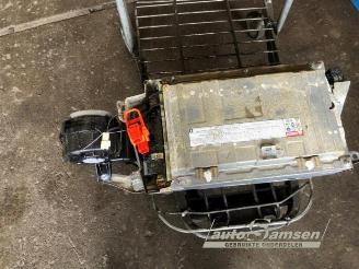 Toyota Yaris Yaris III (P13), Hatchback, 2010 / 2020 1.5 16V Hybrid picture 11