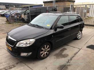 Vrakbiler auto Skoda Fabia Fabia II Combi, Combi 5-drs, 2007 / 2015 1.2 TSI 2011/1