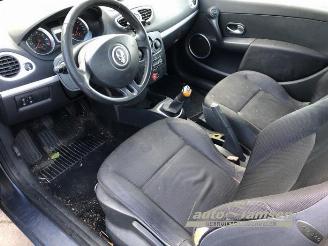 Renault Clio Clio III (BR/CR), Hatchback, 2005 / 2014 1.4 16V picture 7