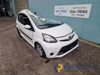 Uttjänta bilar auto Toyota Aygo Aygo (B10), Hatchback, 2005 / 2014 1.0 12V VVT-i 2013/2