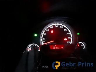 Volkswagen Up! Up! (121), Hatchback, 2011 1.0 12V 60 picture 7