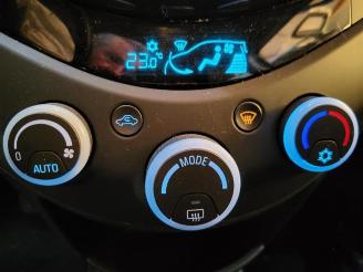 Chevrolet Spark Spark (M300), Hatchback, 2010 1.2 16V picture 10