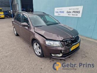 disassembly passenger cars Skoda Octavia Octavia Combi (5EAC), Combi 5-drs, 2012 / 2020 1.6 TDI Greenline 16V 2014/10