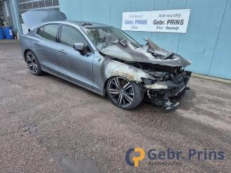Coche siniestrado Volvo S-60 S60 III (ZS), Sedan, 2019 2.0 T5 16V 2019/5