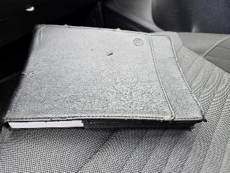 Volkswagen Polo 1.4 16V Hatchback  Benzine 1.390cc 63kW (86pk) FWD picture 15