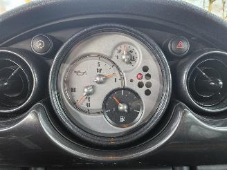 Mini One 1.6 16V One Cabrio  Benzine 1.598cc 66kW (90pk) FWD picture 14