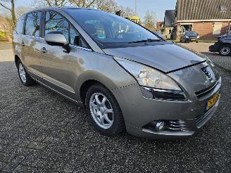 Peugeot 5008 1.6 VTI 16V MPV  Benzine 1.598cc 88kW (120pk) FWD picture 9