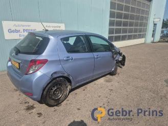 Vrakbiler auto Toyota Yaris Yaris III (P13), Hatchback, 2010 / 2020 1.33 16V Dual VVT-I 2012/3