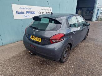 Auto da rottamare Peugeot 208 208 I (CA/CC/CK/CL), Hatchback, 2012 / 2019 1.6 Blue HDi 100 2015/12