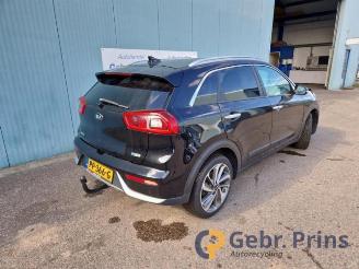 Coche siniestrado Kia Niro Niro I (DE), SUV, 2016 / 2022 1.6 GDI Hybrid 2017/8