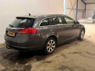 Avarii autoturisme Opel Insignia SPORTS TOURER 1.6 Turbo 16V Ecotec Combi/o  Benzine 1.598cc 132kW (179pk) FWD 2010/2