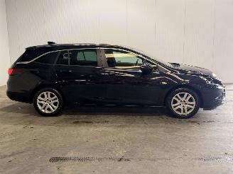 Opel Astra SPORTS TOURER picture 9