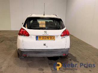 krockskadad bil auto Peugeot 2008 2008 (CU), MPV, 2013 / 2019 1.2 Vti 12V PureTech 82 2014/7