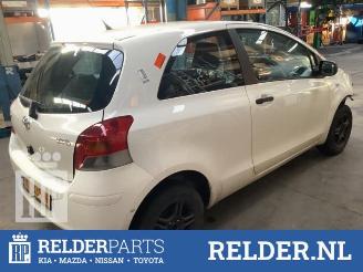 Toyota Yaris Yaris II (P9), Hatchback, 2005 / 2014 1.0 12V VVT-i picture 5