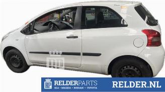 Toyota Yaris Yaris II (P9), Hatchback, 2005 / 2014 1.0 12V VVT-i picture 6
