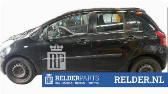 Toyota Yaris Yaris II (P9), Hatchback, 2005 / 2014 1.3 16V VVT-i picture 3