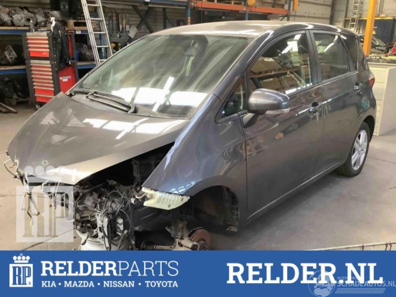 Toyota Verso S Verso S, MPV, 2010 / 2016 1.33 16V Dual VVT-I