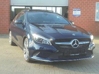 Mercedes Cla-klasse CLA 200 Shooting Brake Urban,Panorama,Leer, Navi picture 3