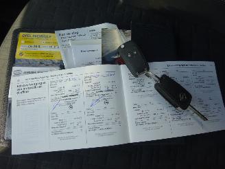 Opel Corsa 1.0 Turbo Online Edition, Navi, Climate & Cruise, WiFi, Camera, Leer picture 19