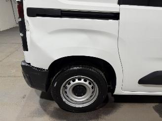 Peugeot Partner 1.2PureTech 81kW  Premium picture 21