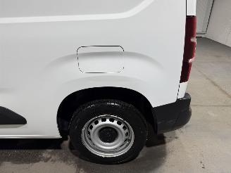 Peugeot Partner 1.2PureTech 81kW  Premium picture 14