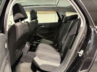 Peugeot 308 1.2 96kW PureTech Style Airco Navi picture 21