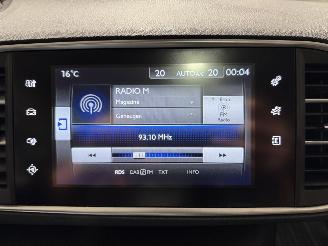 Peugeot 308 1.2 96kW PureTech Style Airco Navi picture 15
