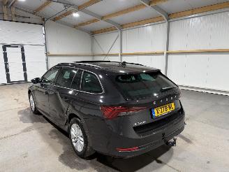 Skoda Octavia 1.0e-TFSI 81kW Automaat Pano Business Edition picture 12