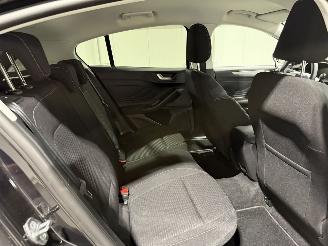 Ford Focus 1.0Ecoboost 92kW Hybrid Titanium picture 34