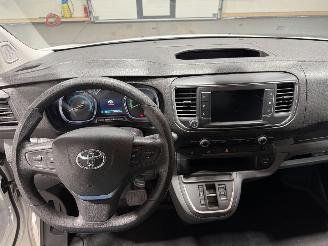 Toyota Proace 50kWh Electric Worker 100kW picture 48