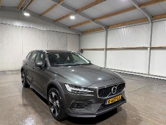 Volvo V-60 Cross Country 2.0B5 184kW Automaat AWD Pro picture 3