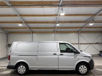 skadebil auto Volkswagen Transporter 2.0TDI 81kW L2H1 Schuifdeur 2021/5