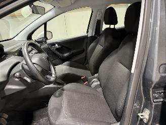 Peugeot 208 1.0VTI 50kW Access picture 13