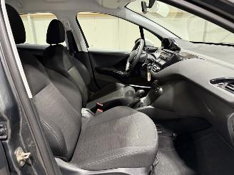 Peugeot 208 1.0VTI 50kW Access picture 19