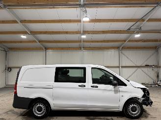 skadebil bedrijf Mercedes Vito 110CDi 75kW DC Functional Lang Comfort 2022/4