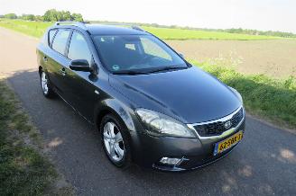 Kia Cee d 1.4 Cvvt 90pk Seven Airco Navigatie Clima Camera   2011 picture 16