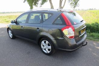 Kia Cee d 1.4 Cvvt 90pk Seven Airco Navigatie Clima Camera   2011 picture 8