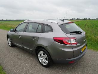 krockskadad bil auto Renault Mégane 1.2 TCe Collection 116pk  190.000km nap 2014/5