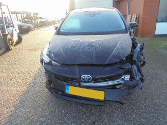 damaged passenger cars Toyota Prius Prius 1.8 DYNAMIC 2017/8