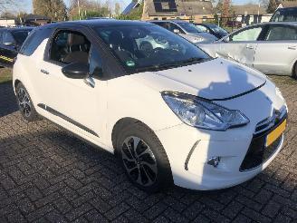 Citroën DS3 DS3 1.6 e-HDi So Chic picture 3