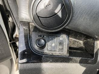 Chevrolet Spark 1.0 16v bi-fuel picture 15