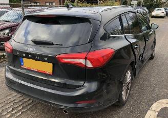 Ford Focus Focus Focus Wagon 1.0 EcoBoost Titanium Business picture 6