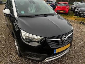 krockskadad bil auto Opel Crossland x 2019/2