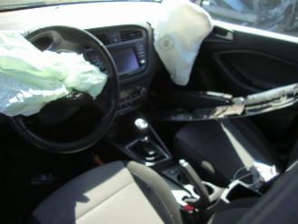 Hyundai I-20  picture 6