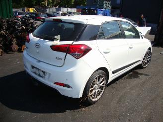 Hyundai I-20  picture 3